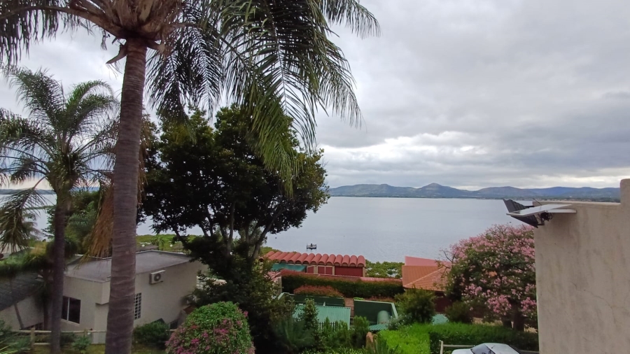 3 Bedroom Property for Sale in Kosmos North West